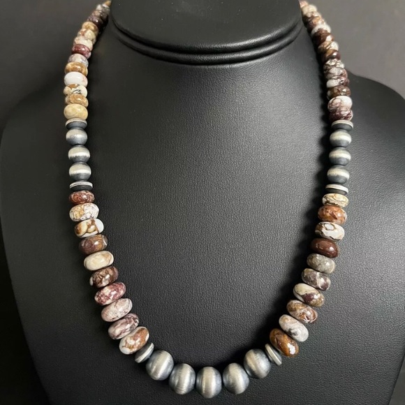 Sterling Silver Graduated Wild Horse Bead Necklace. 18 inch